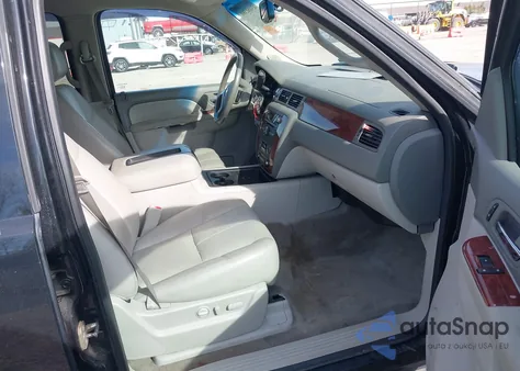 2013 Chevrolet Tahoe Lt from USA, damaged, VIN 1GNSKBE00DR329720